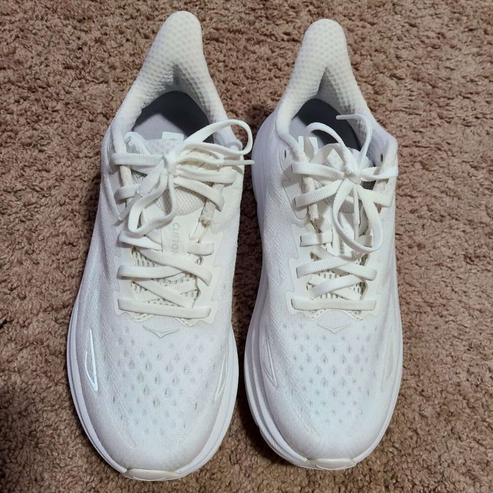 Hoka Clifton 9 Women's - White/White - Size 7.5D Wide Width
